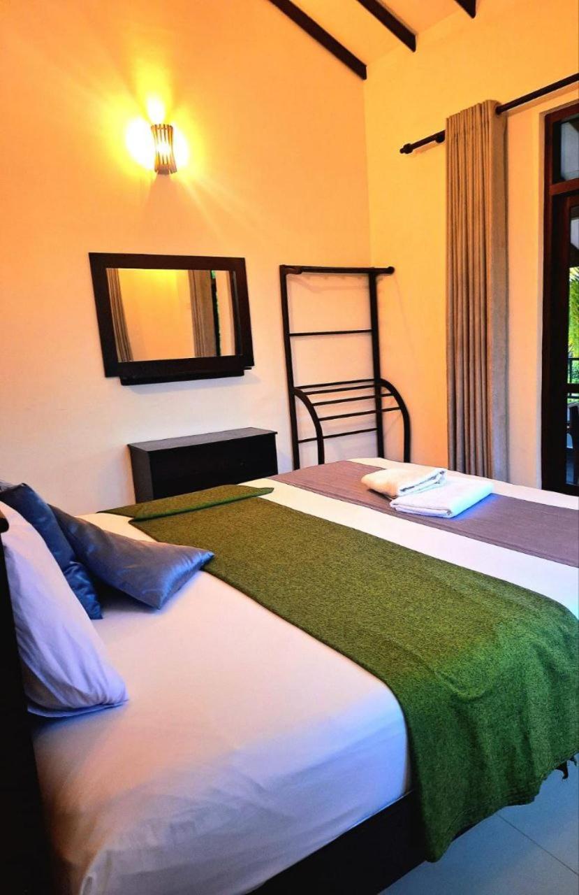 Bivora Villa Negombo Bagian luar foto