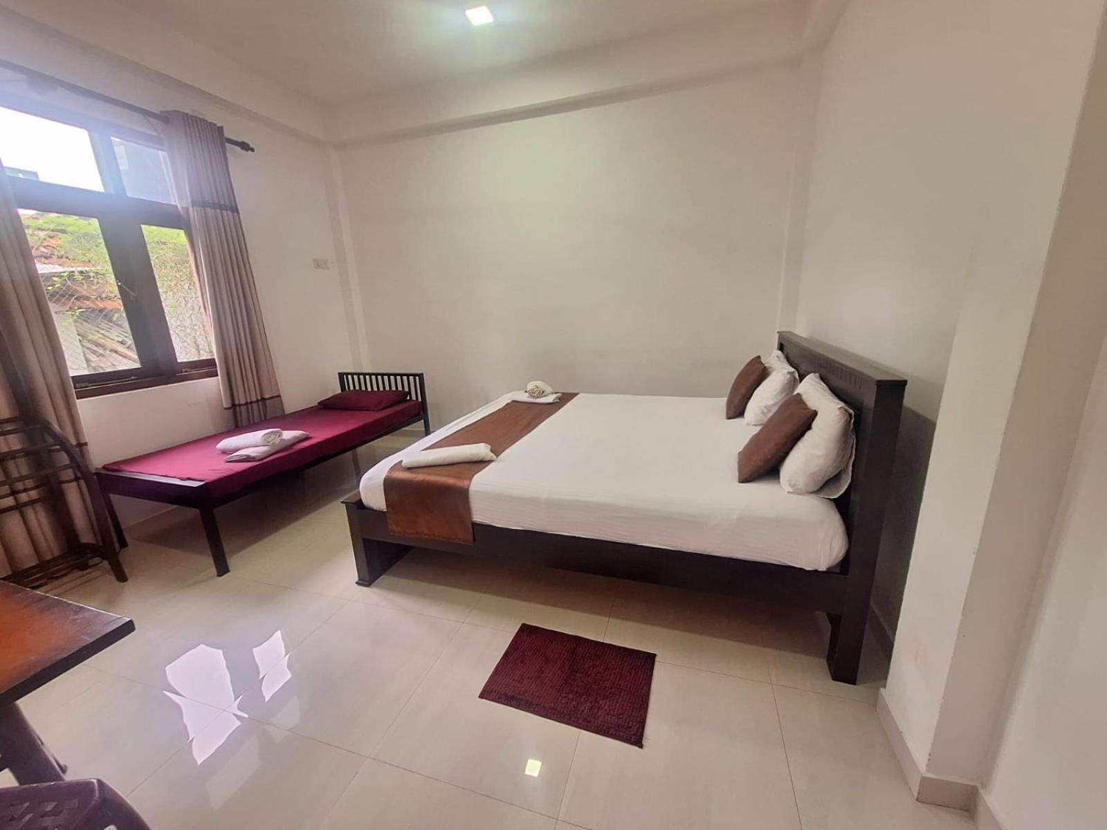 Bivora Villa Negombo Bagian luar foto